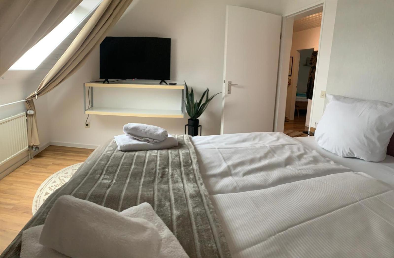 Anjas Appartement I Zentral I 81 Qm Stilvolle Geraeumige Wohnung I Parkplaetze Vorhanden Osnabrueck Exterior photo